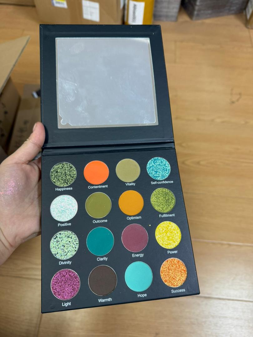 the sun tarot card 16 pan palette w/ 8 mattes, 6 duochromes, 1 multichrome, 1 holographic multichrome. IN STOCK - MadWitch Cosmetics